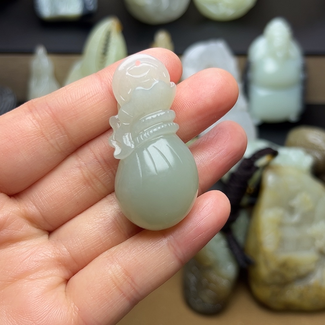 和田玉未镶嵌挂件