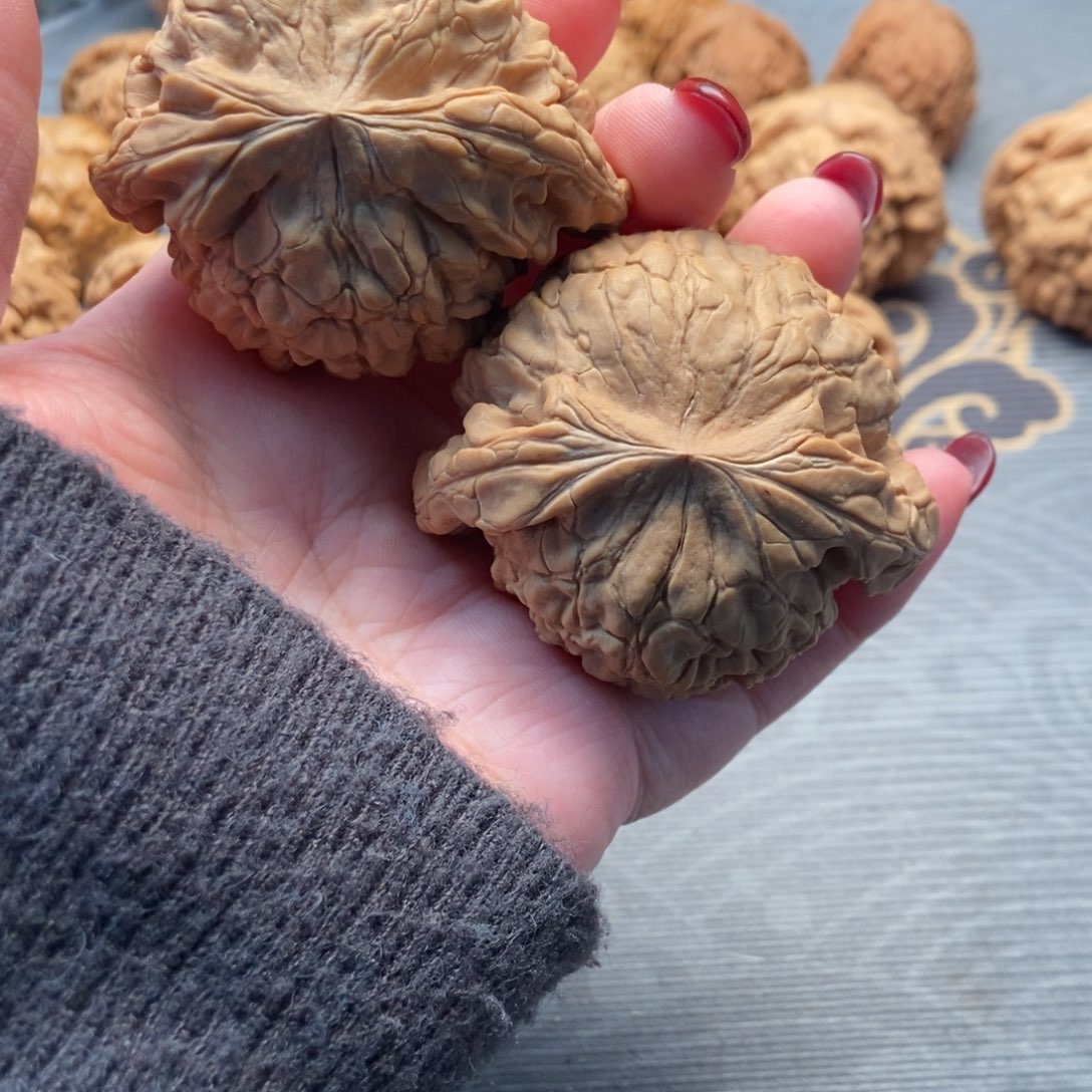 回***春吊坠文玩核桃核桃