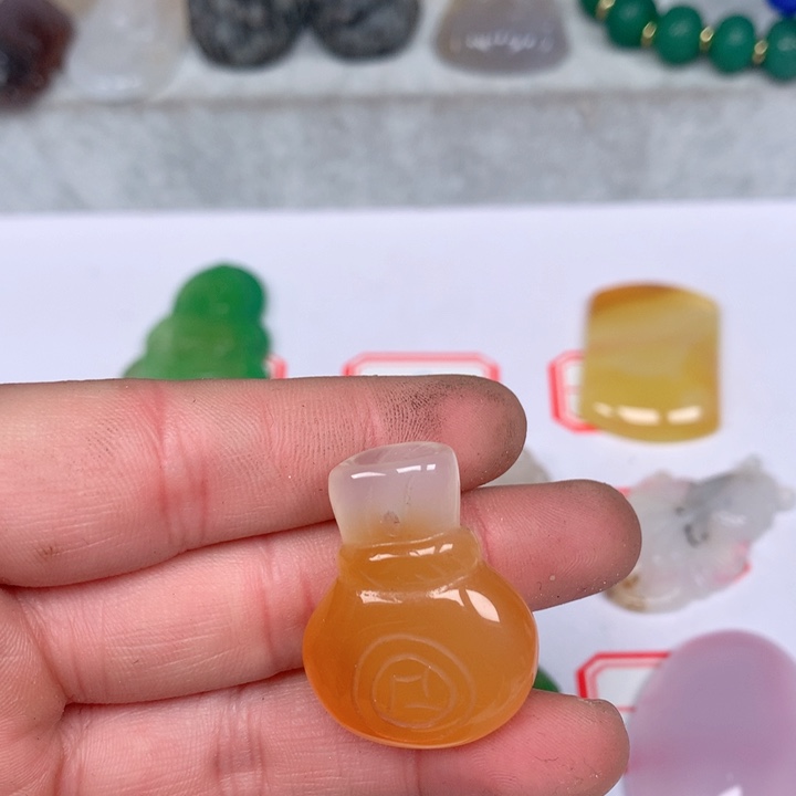 玛瑙/玉髓颈饰未镶嵌彼**开