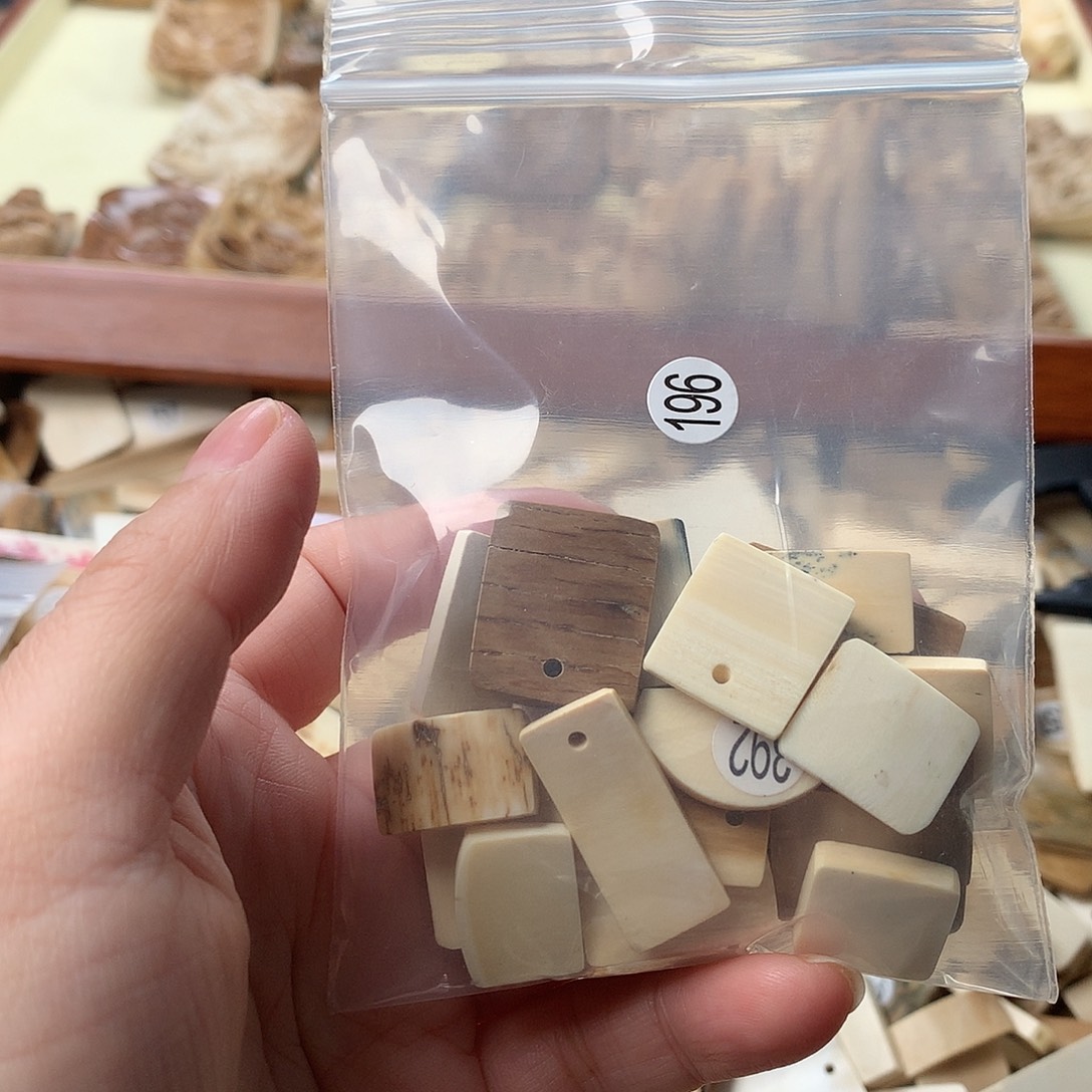 泥塑不打孔联系客服