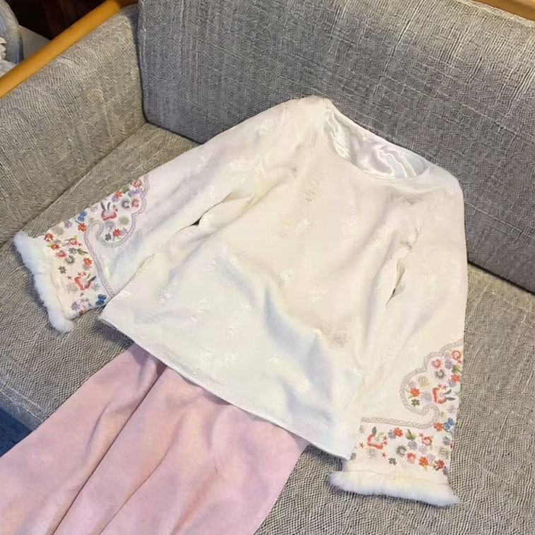 年年有余新中式圆领刺绣加棉上衣女长袖兔毛中国风打底衫内搭89