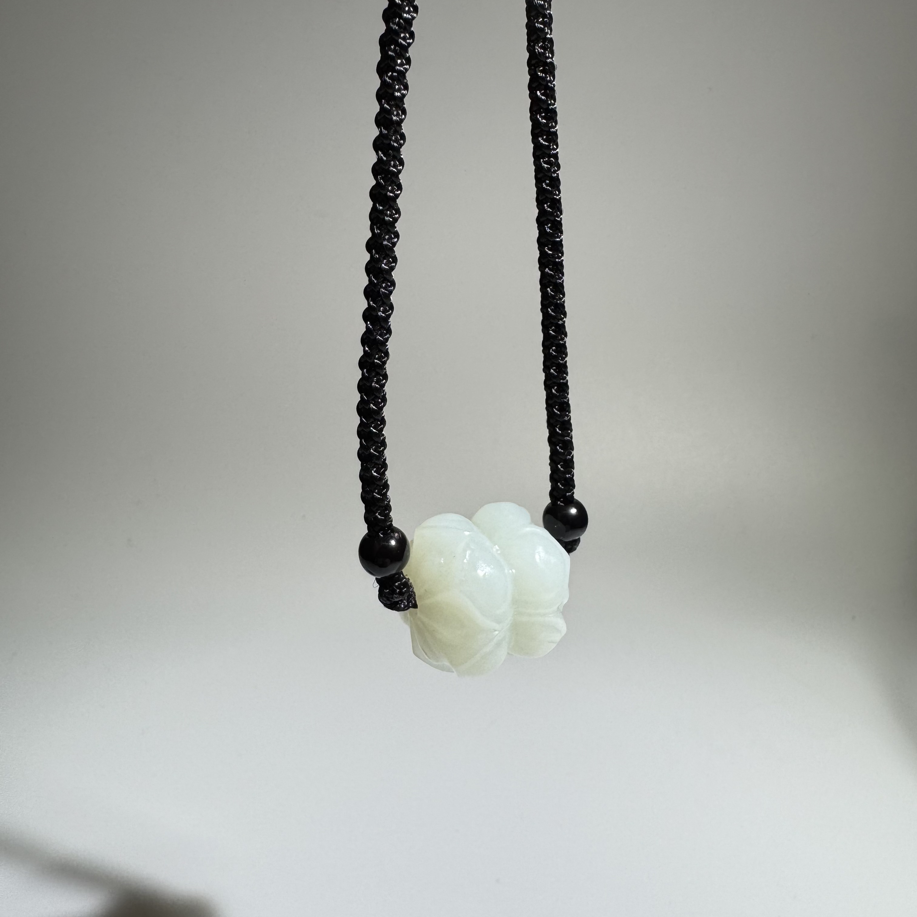 PJY-YX-015-和田玉-莲花锁骨项链-精雕俄巴沙观音莲台-19*20MM