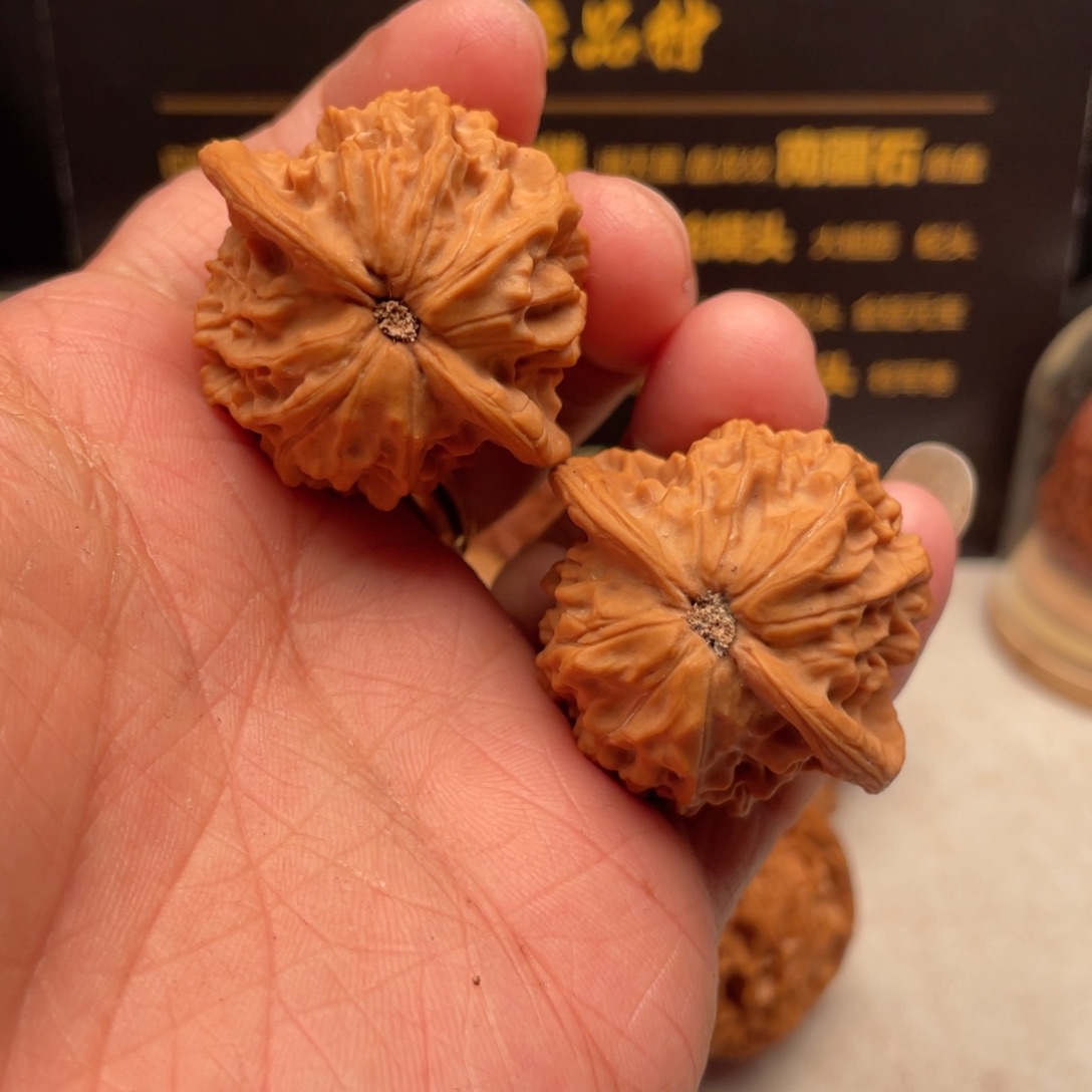 文玩核桃吊坠38尺全品七步沟