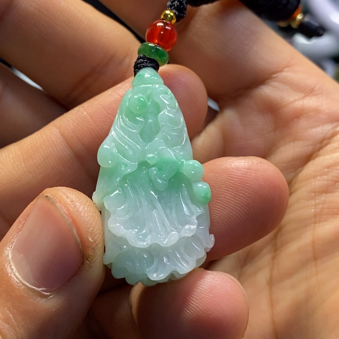 翡翠未镶嵌颈饰天然缅甸翡翠A货飘花白菜百财吊坠