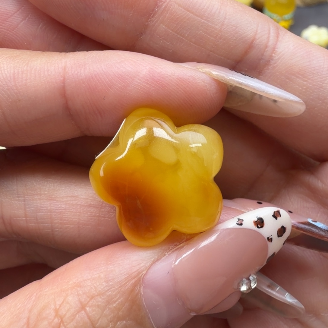 琥珀未镶嵌裸石蜜蜡
