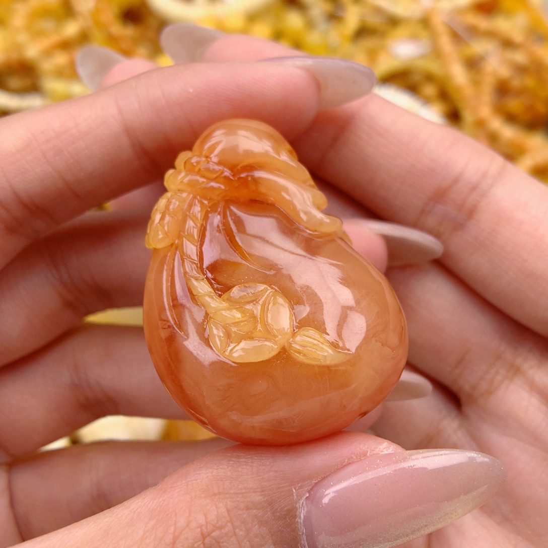 琥珀未镶嵌珠宝奇石