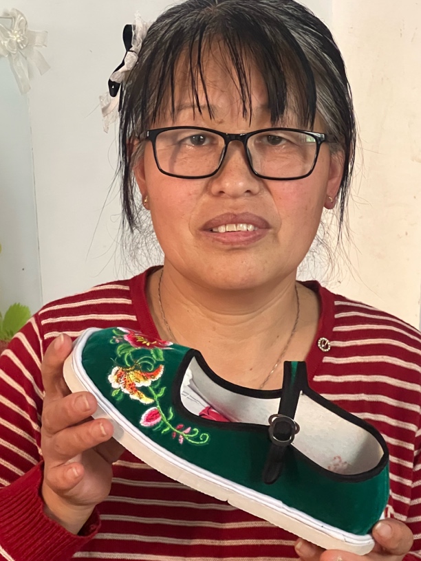 妈妈做的手工单鞋