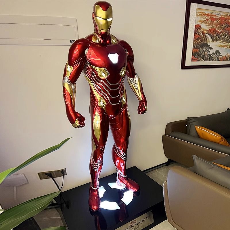 钢铁侠摆件大型落地雕塑漫威发光摆件1比1模型客厅酒吧商场装饰品