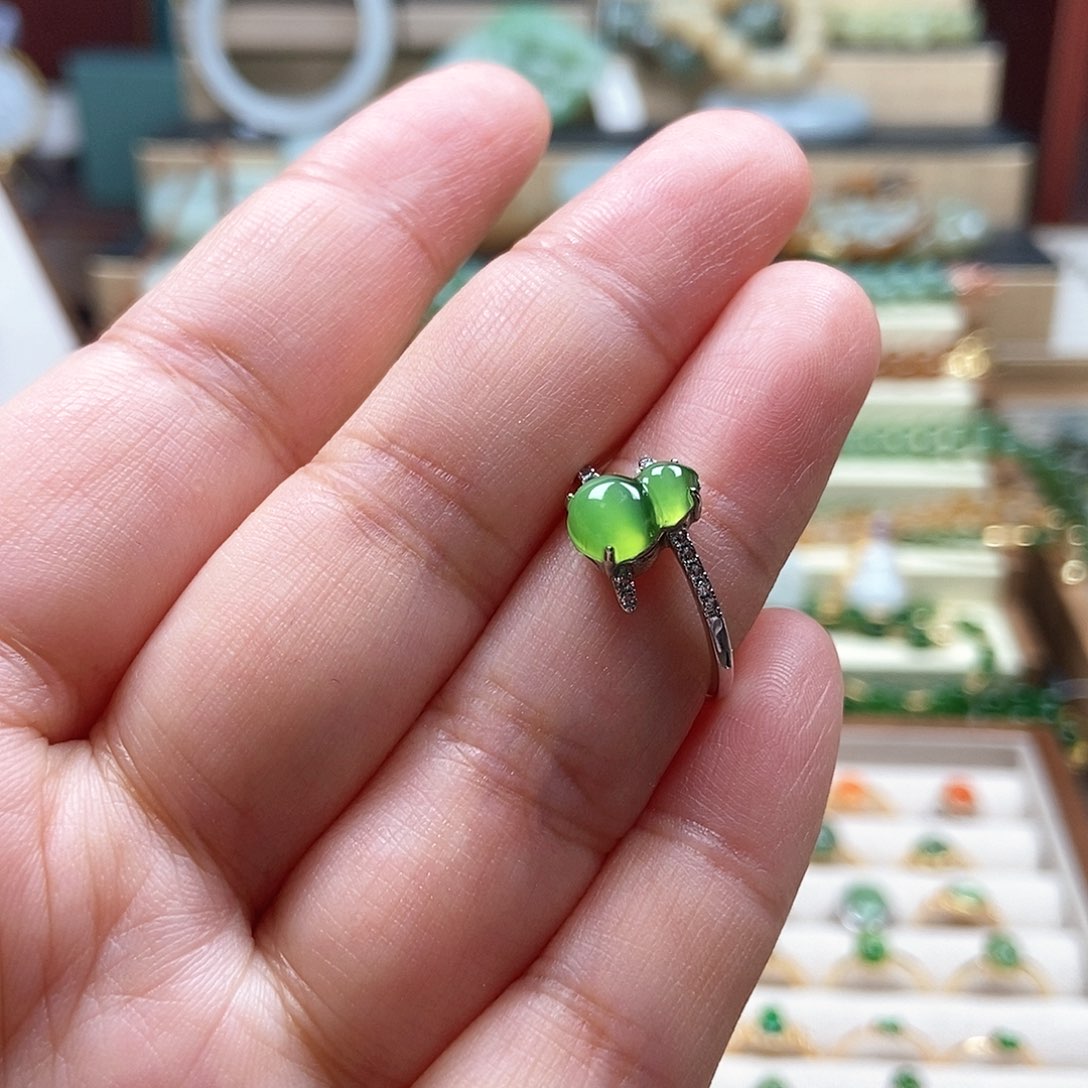 银S925镶嵌戒指和田玉