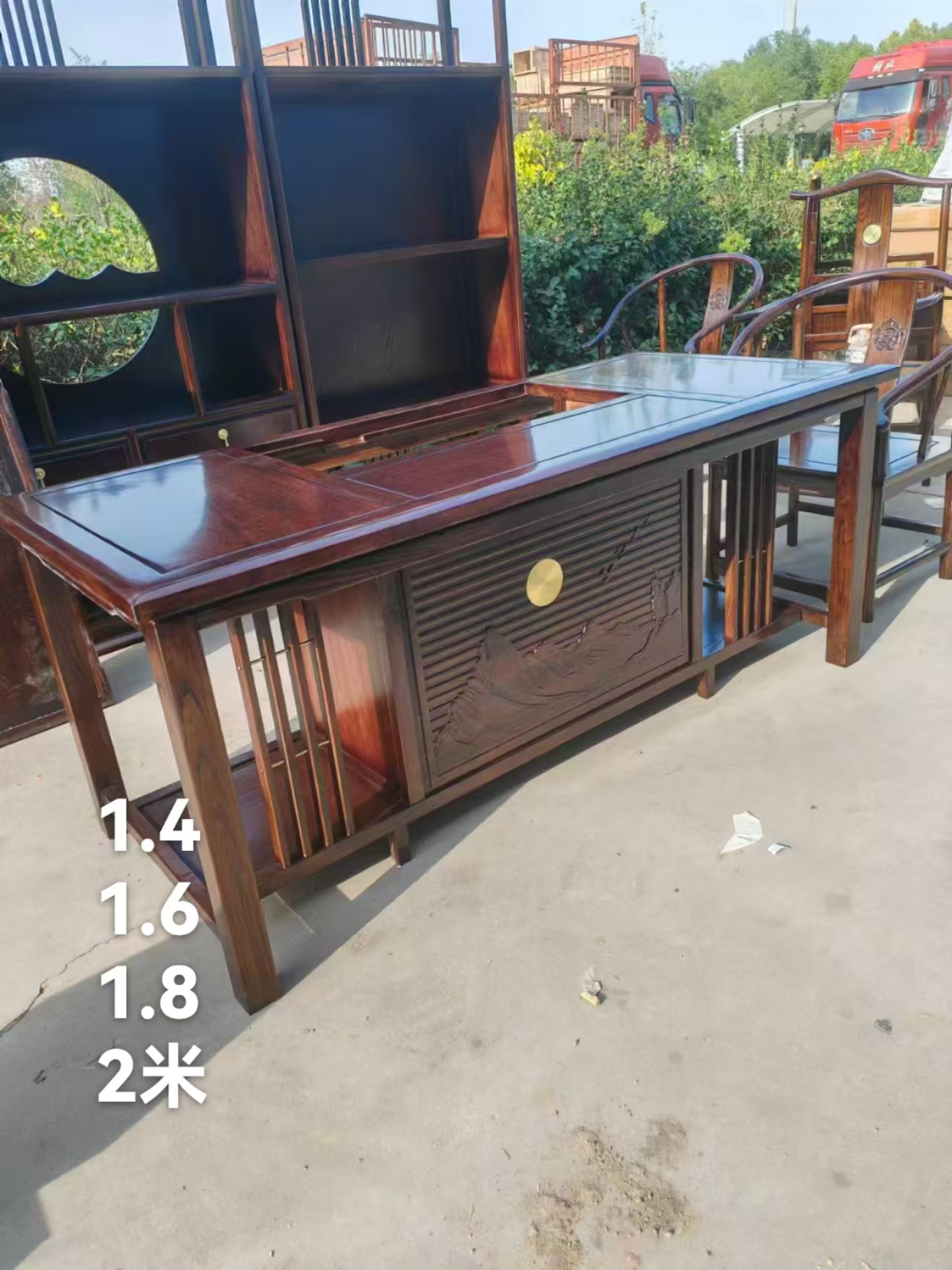 2米茶道，祥云款罗汉床3把椅子