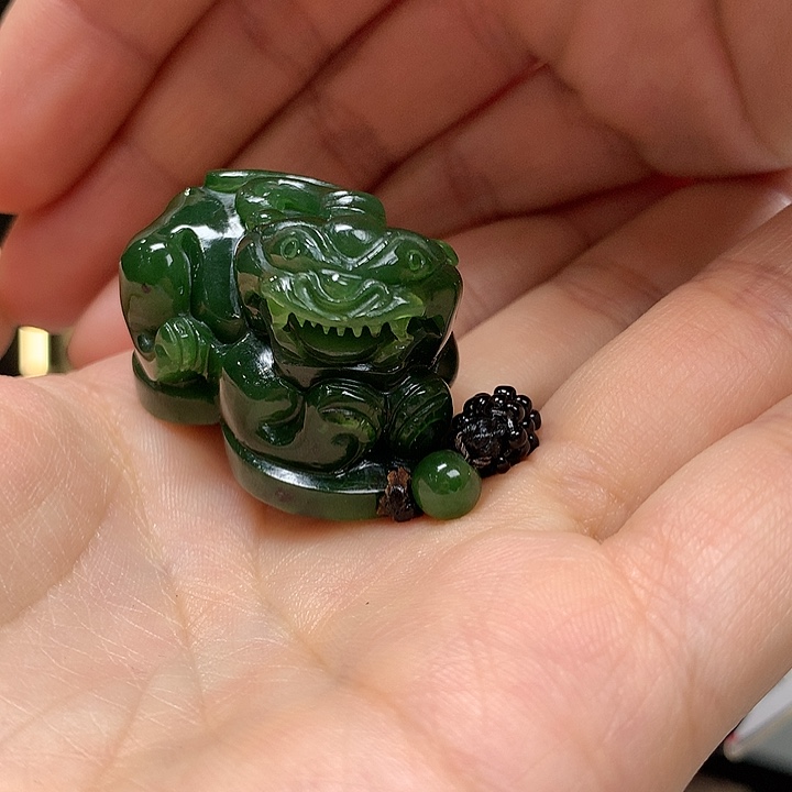 和田玉（碧玉）配饰未镶嵌辉*