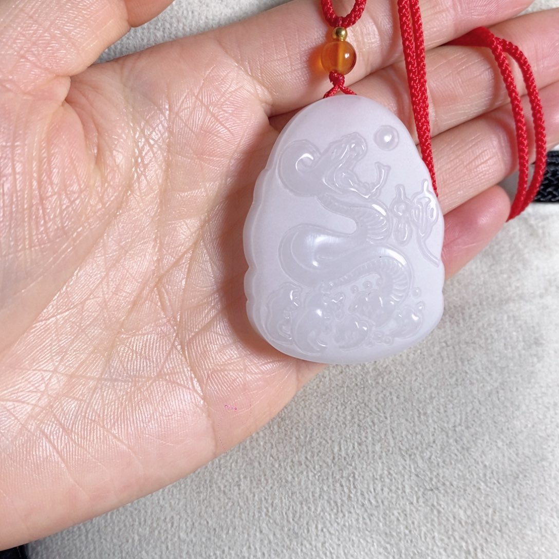 石英质玉颈饰未镶嵌