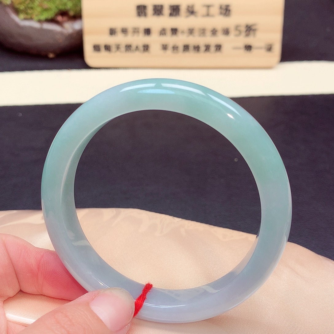 翡翠手镯未镶嵌27403号