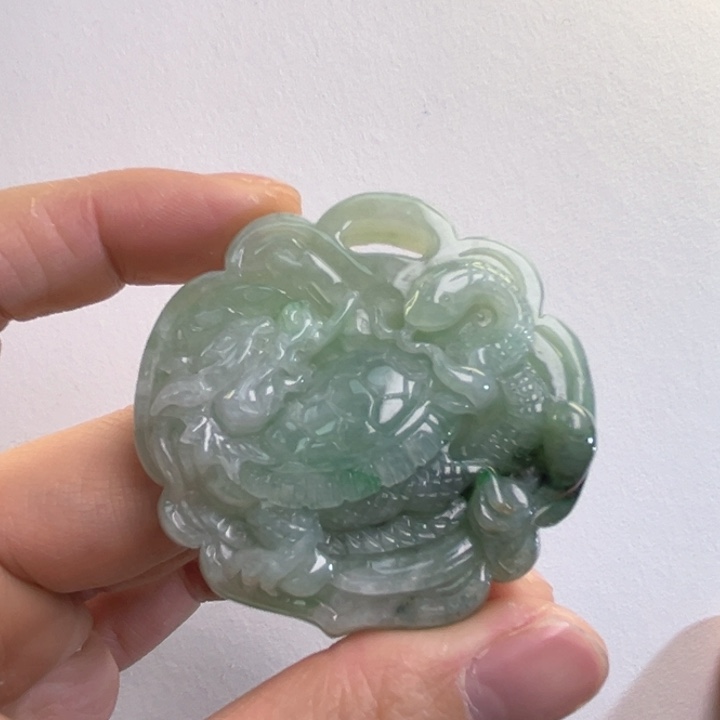 翡翠吊坠(赠链)未镶嵌代编织