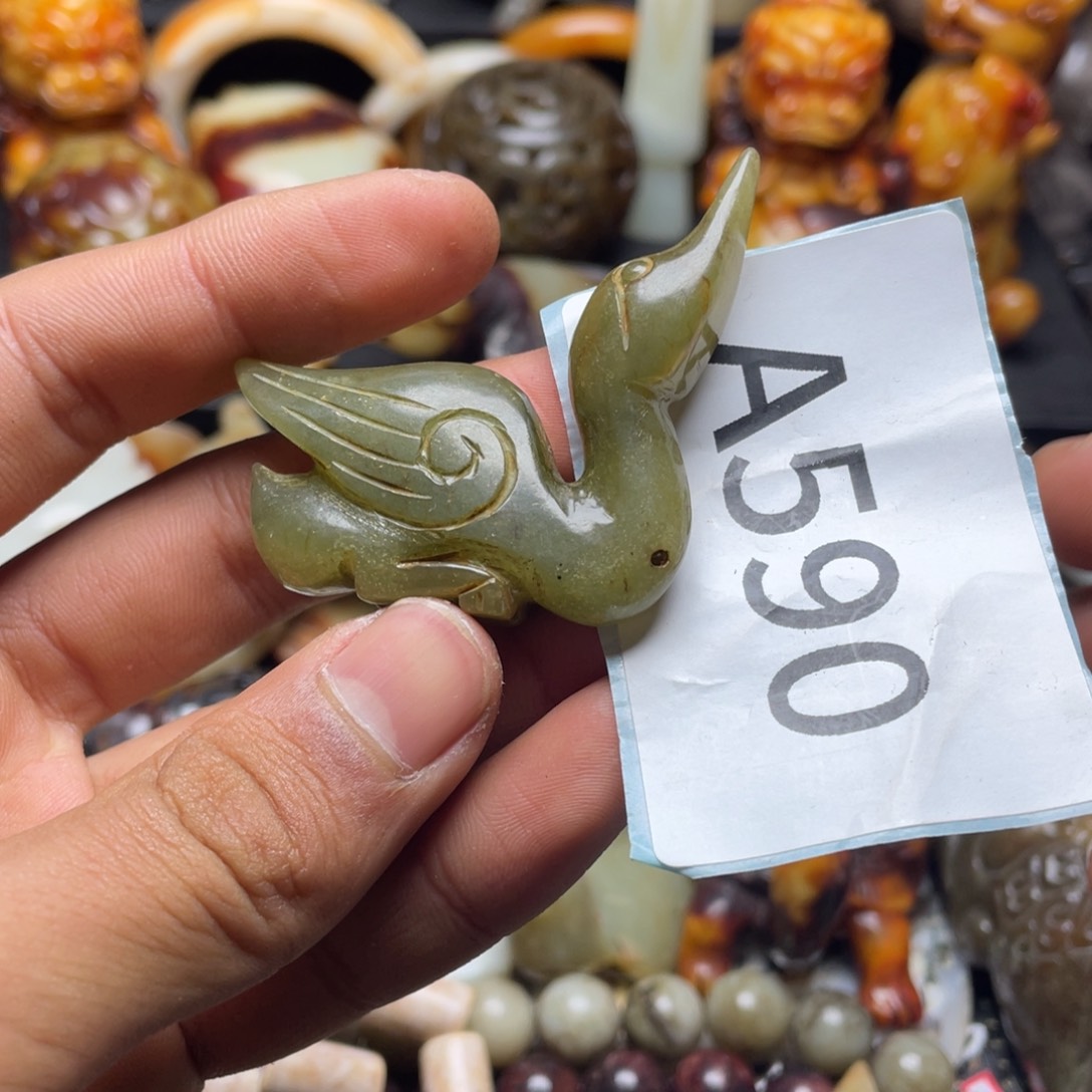 和田玉（糖玉）挂件未镶嵌