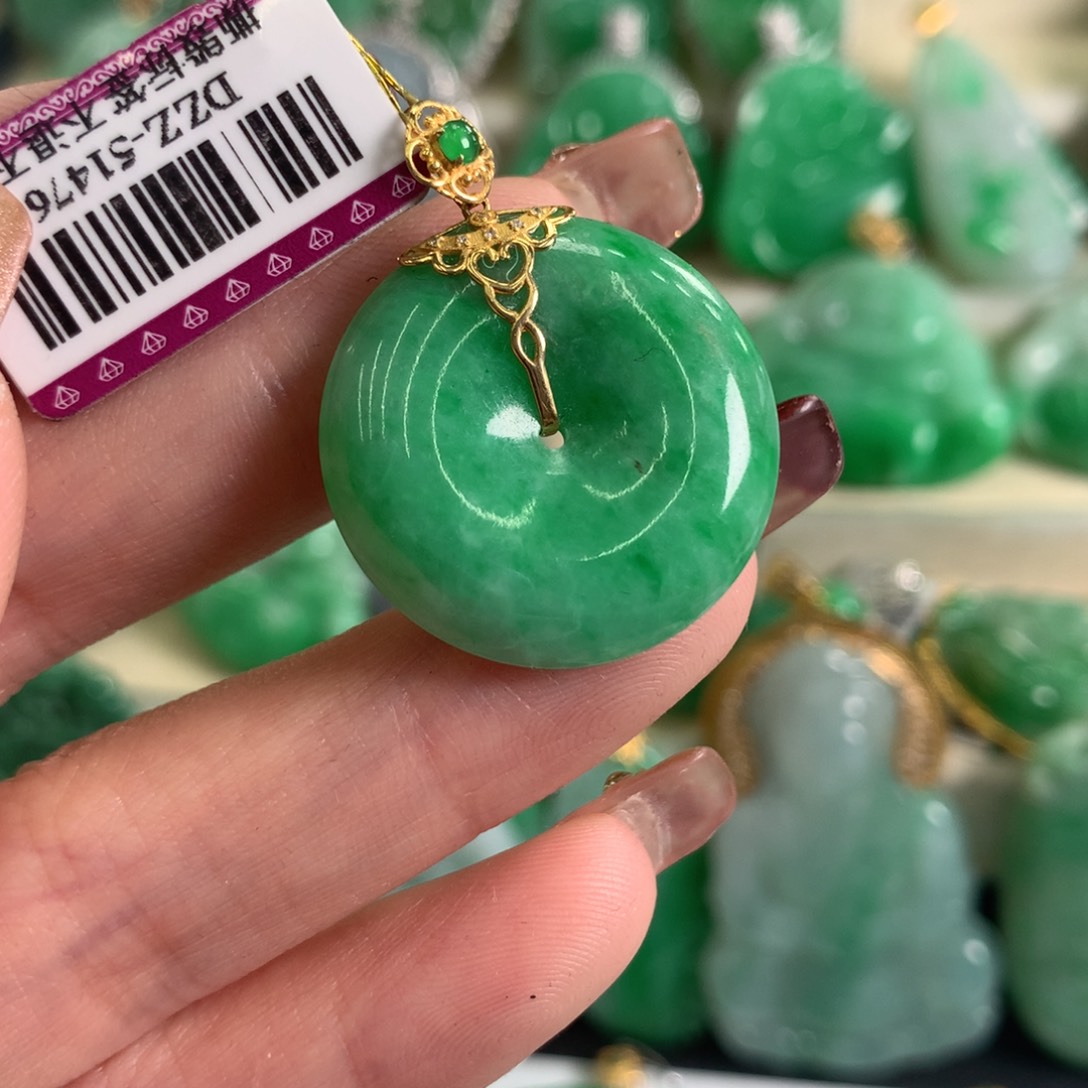 翡翠吊坠(不含链)18K金镶嵌