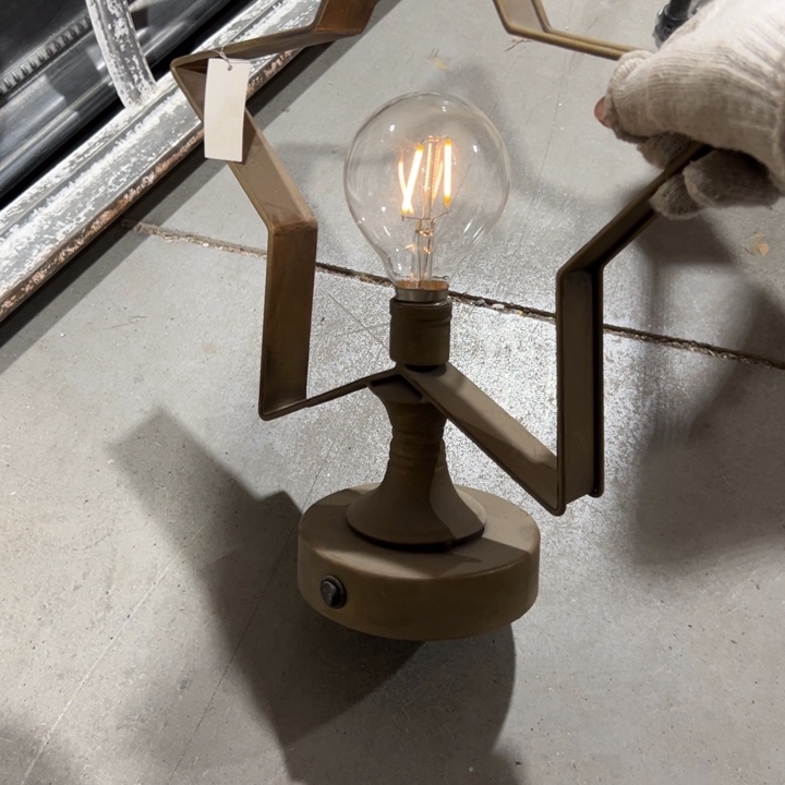 谷****带灯泡外贸孤品，默认瑕疵