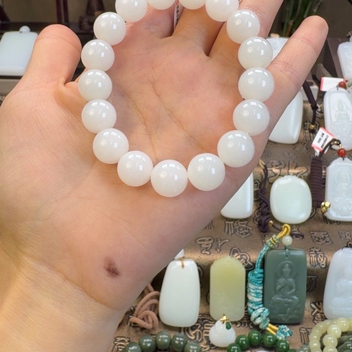 和田玉（糖玉）未镶嵌手链