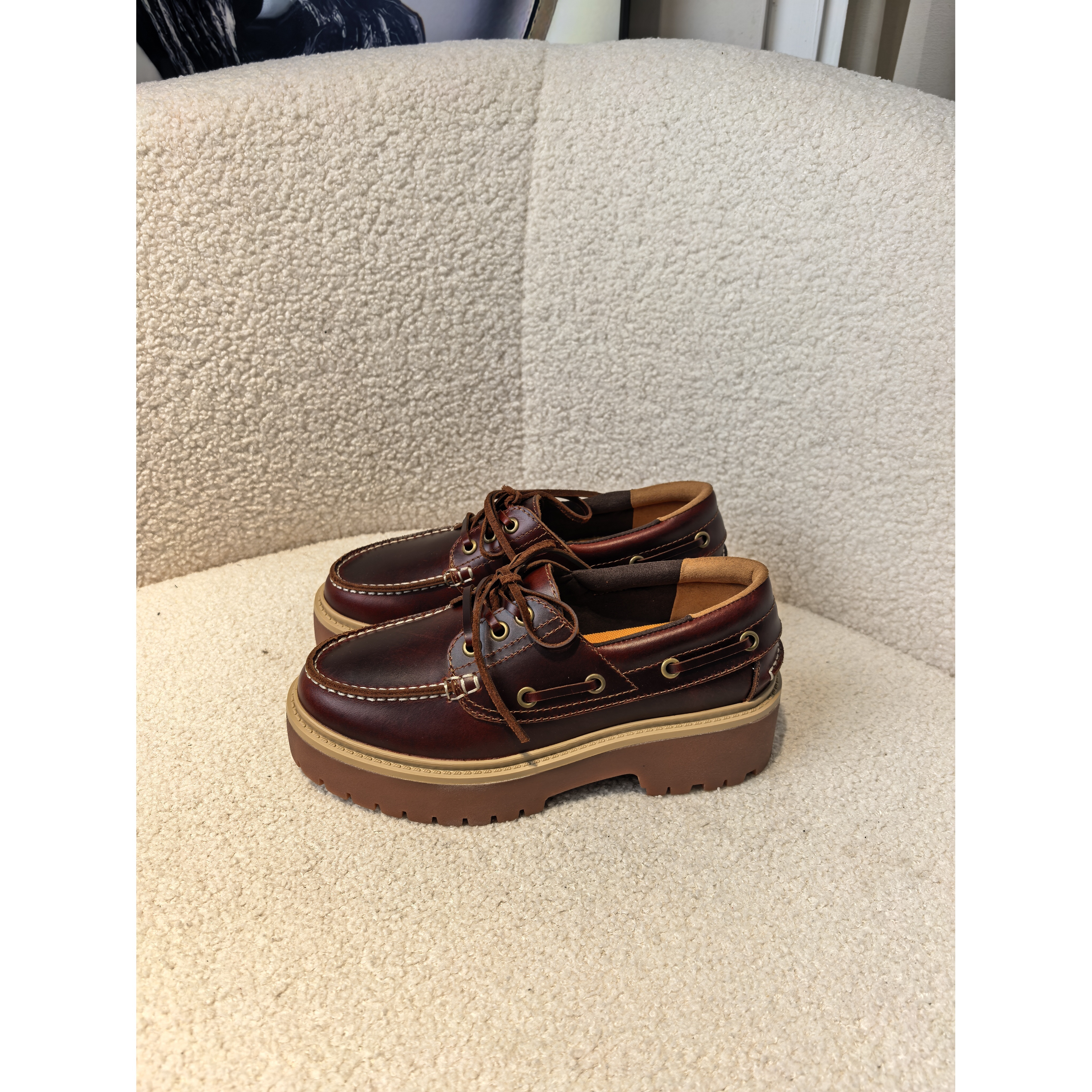 老王甄选 秋季新款 金典简约厚底英伦风系带款女士乐福鞋