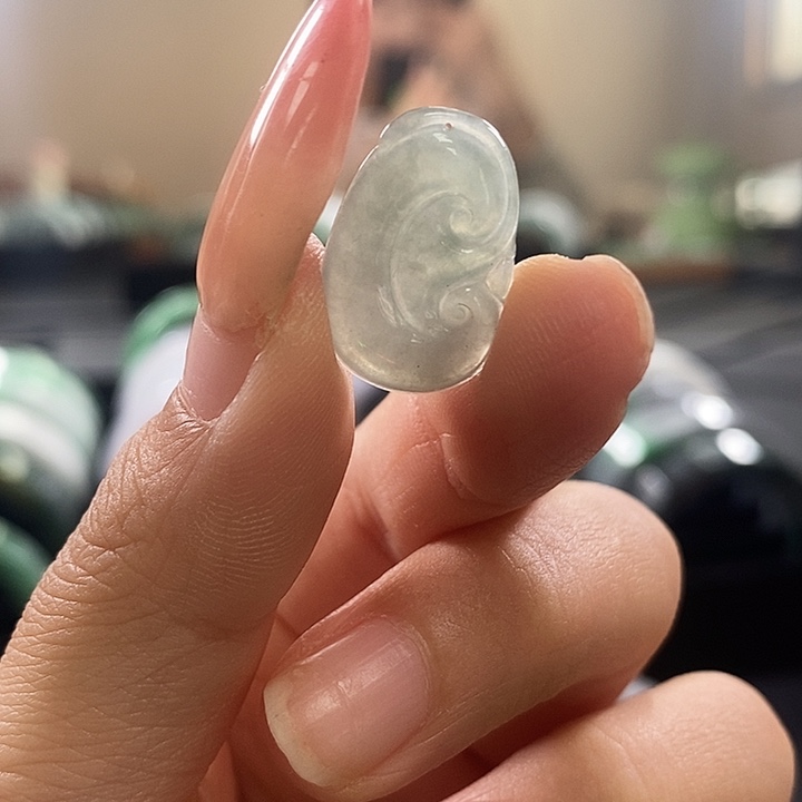 3***^翡翠未镶嵌颈饰翡翠