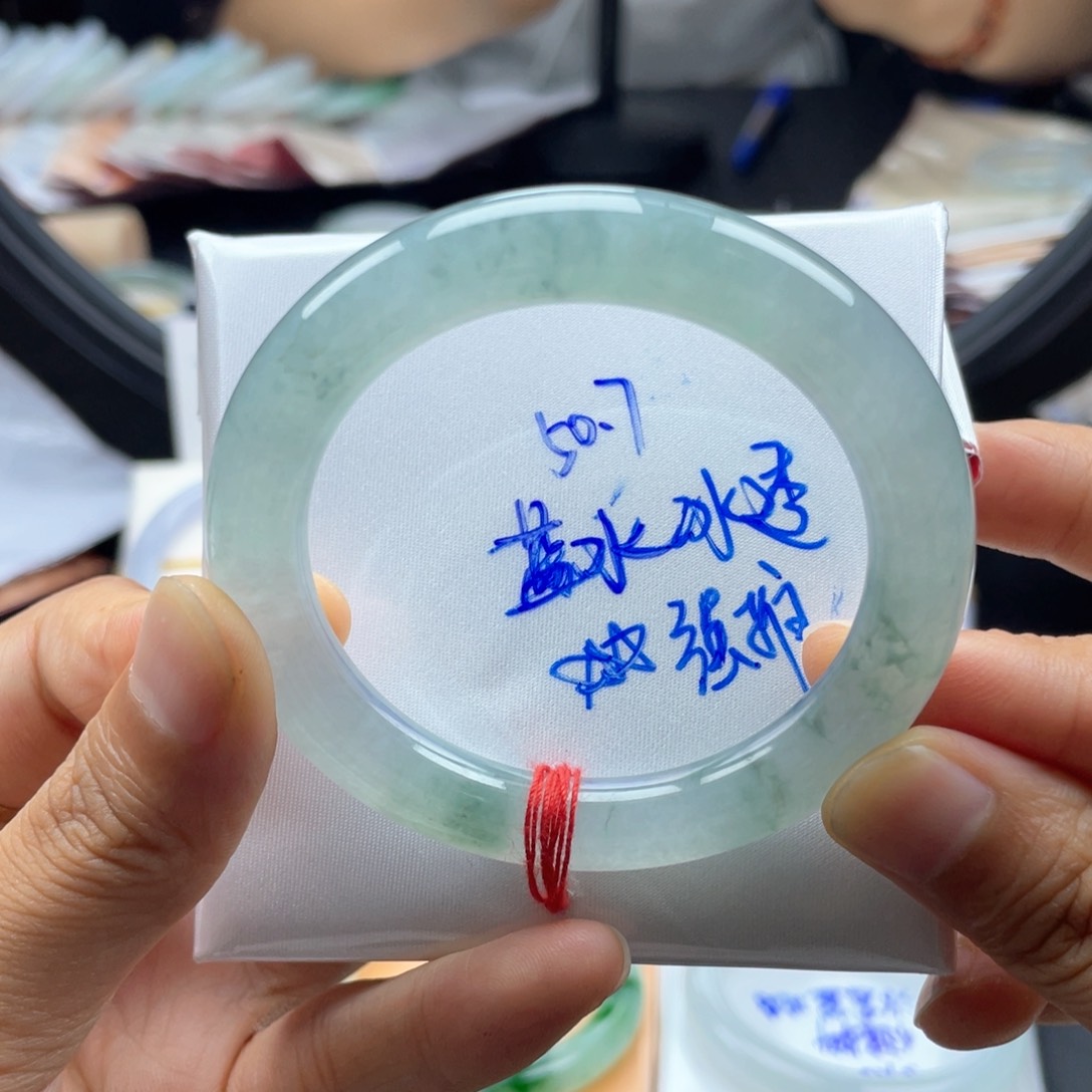 翡翠手镯未镶嵌翡翠手镯12