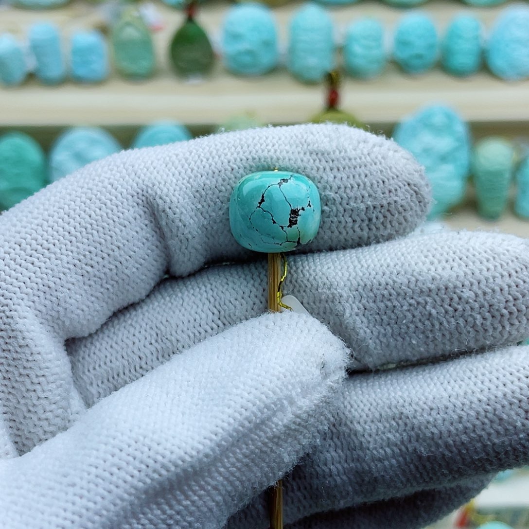 未镶嵌绿松石珠宝奇石