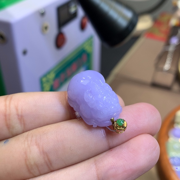 颈饰18K金镶嵌翡翠翡翠