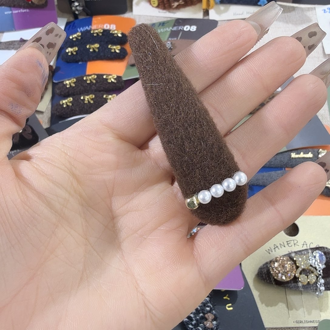 小***啊皮质铁合金夹子10