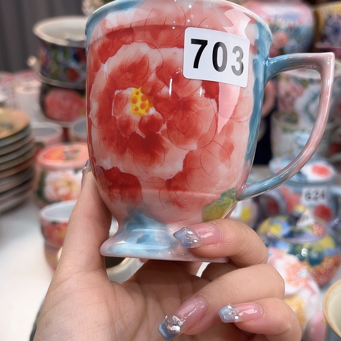 瓷片在这里我们都有很多话需要对