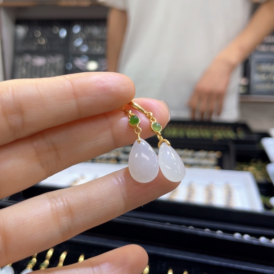 和田玉银S925镶嵌耳饰