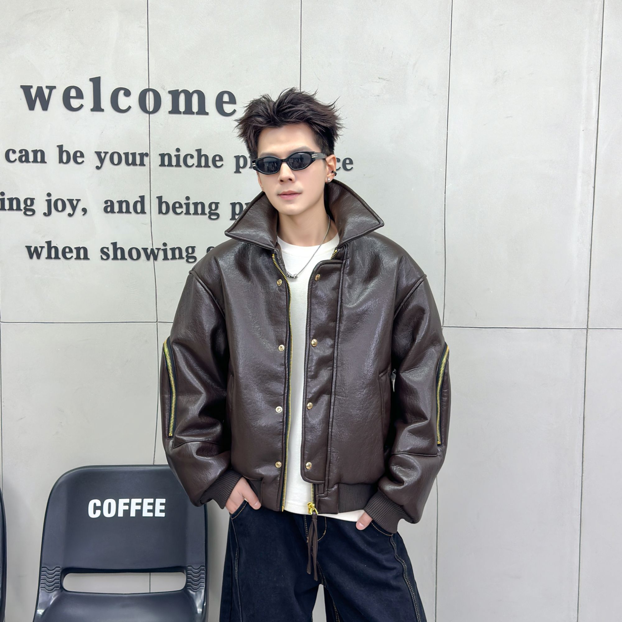 冬季短款90羽绒服男款潮牌2025新款潮流宽松pu皮外套25033