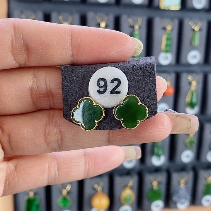 和田玉耳饰18K金镶嵌