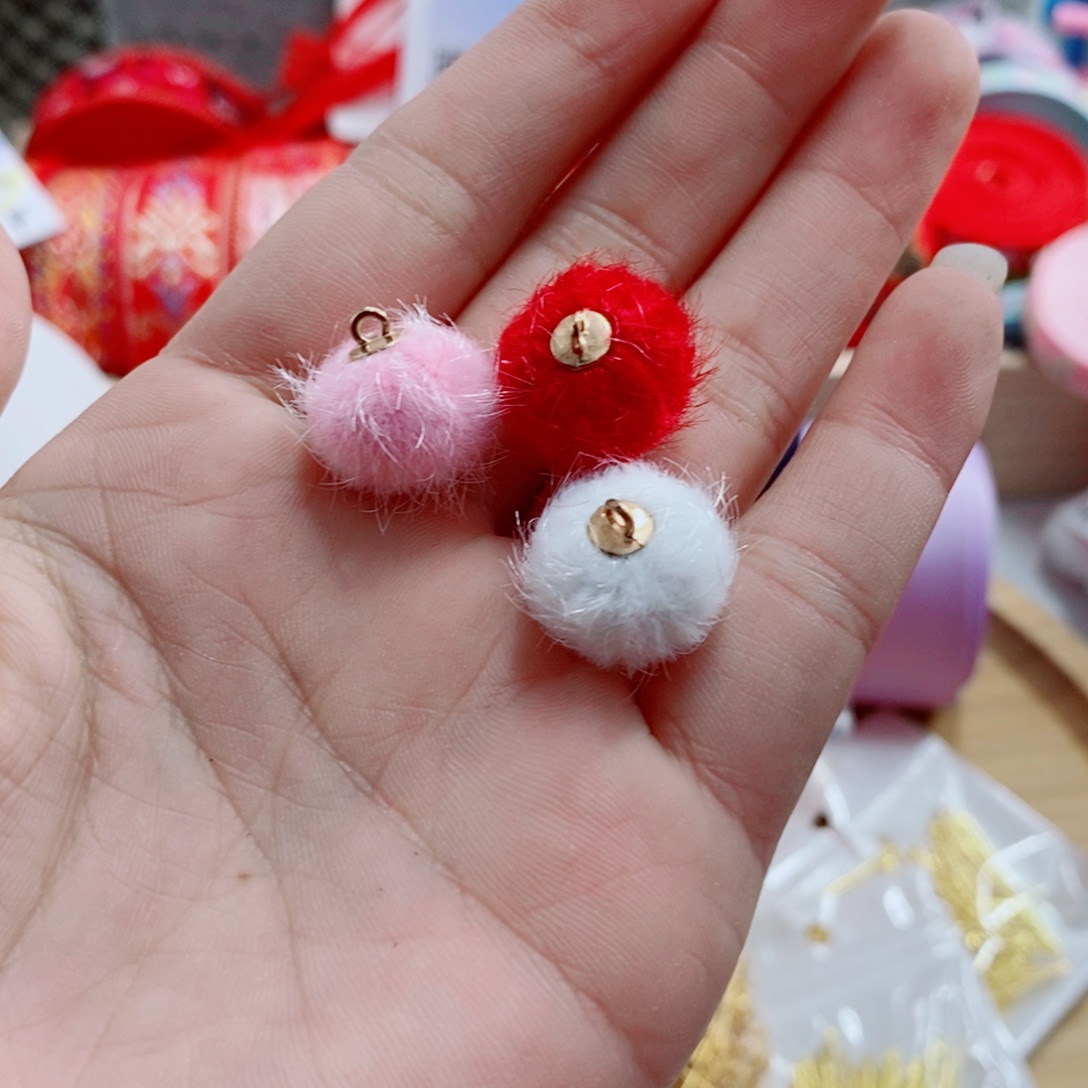 马毛吊球三色混100个