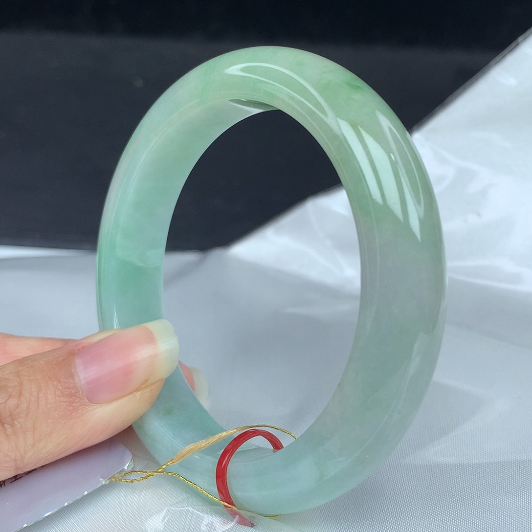 翡翠手镯未镶嵌56圈0130