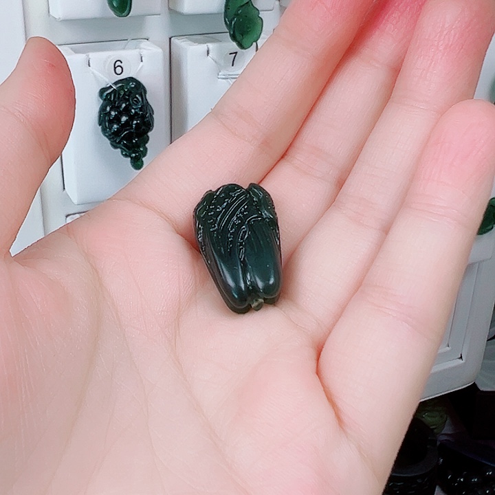 蛇纹石玉颈饰未镶嵌@****@