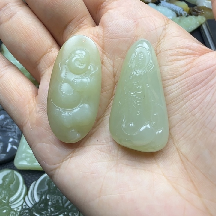 颈饰未镶嵌和田玉