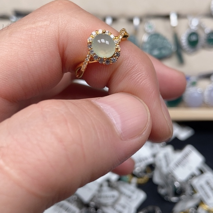 翡翠未镶嵌戒指戒指