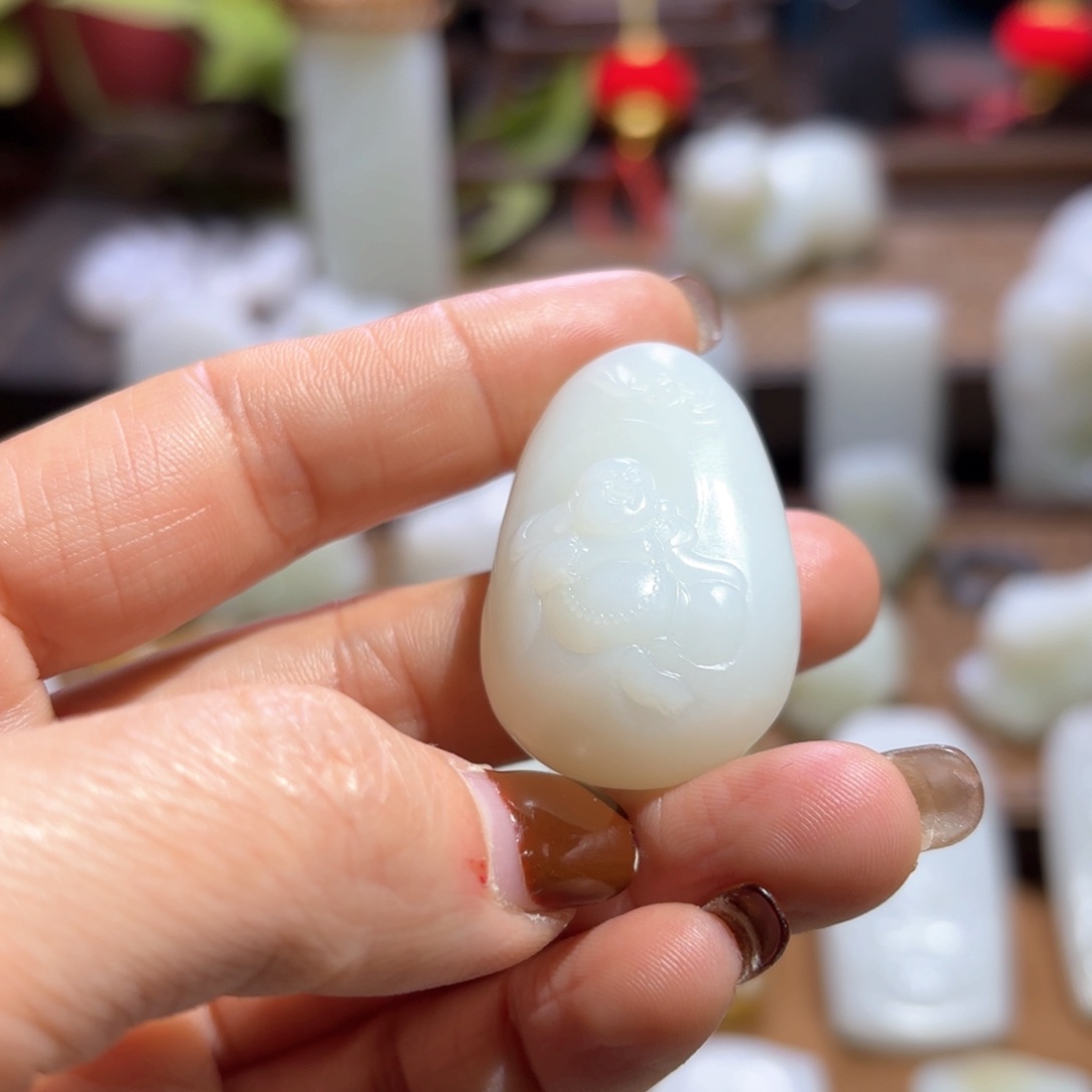 和田玉颈饰未镶嵌