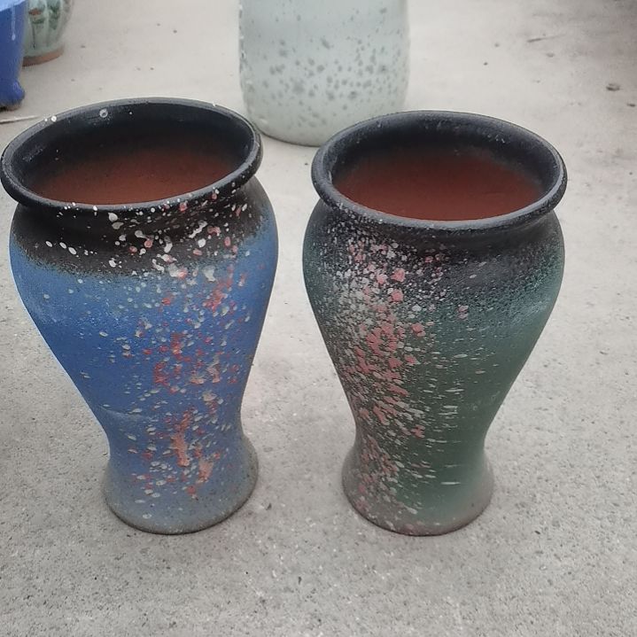 红陶口14高26两个盆子