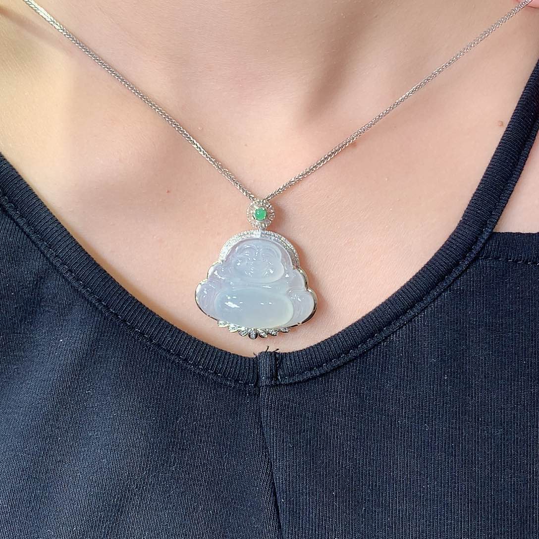 颈饰18K金镶嵌翡翠