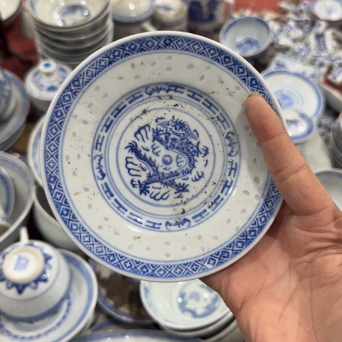 摆件陶程*。景德镇陶瓷艺术品