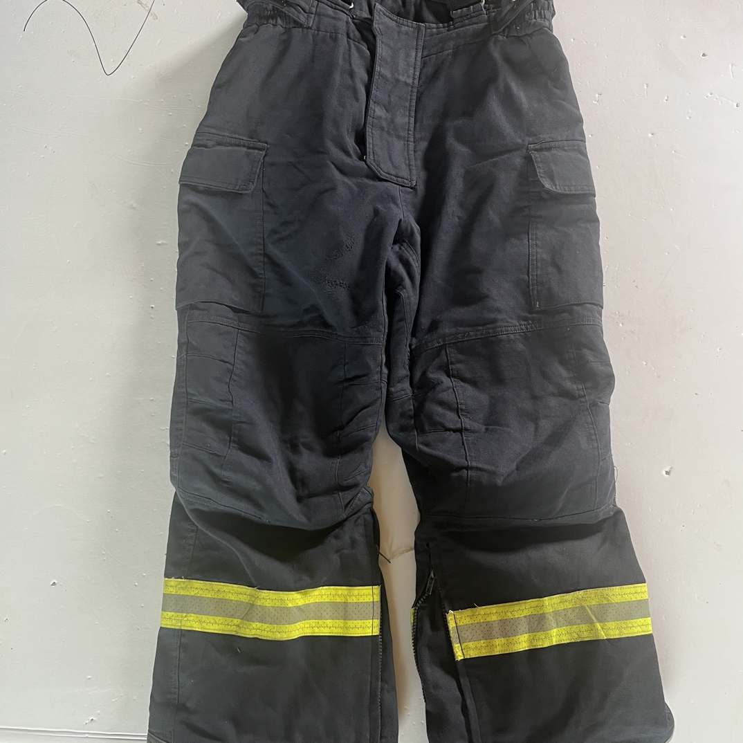 冬季单裤子电焊服电焊服芳纶材质静电纤维电焊服专用