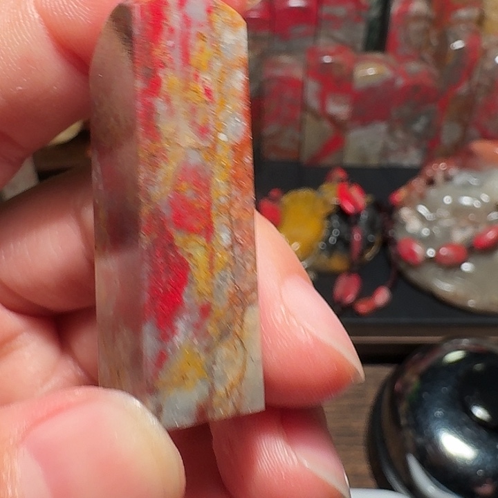 昌化鸡血石颐*媒昌化鸡血石