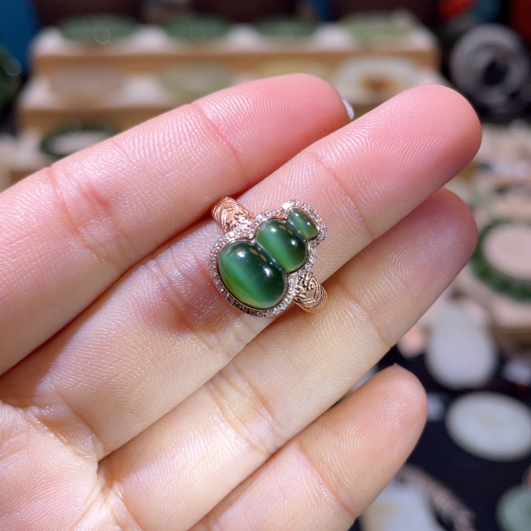 和田玉高品18Ｋ猫眼戒指18K金镶嵌