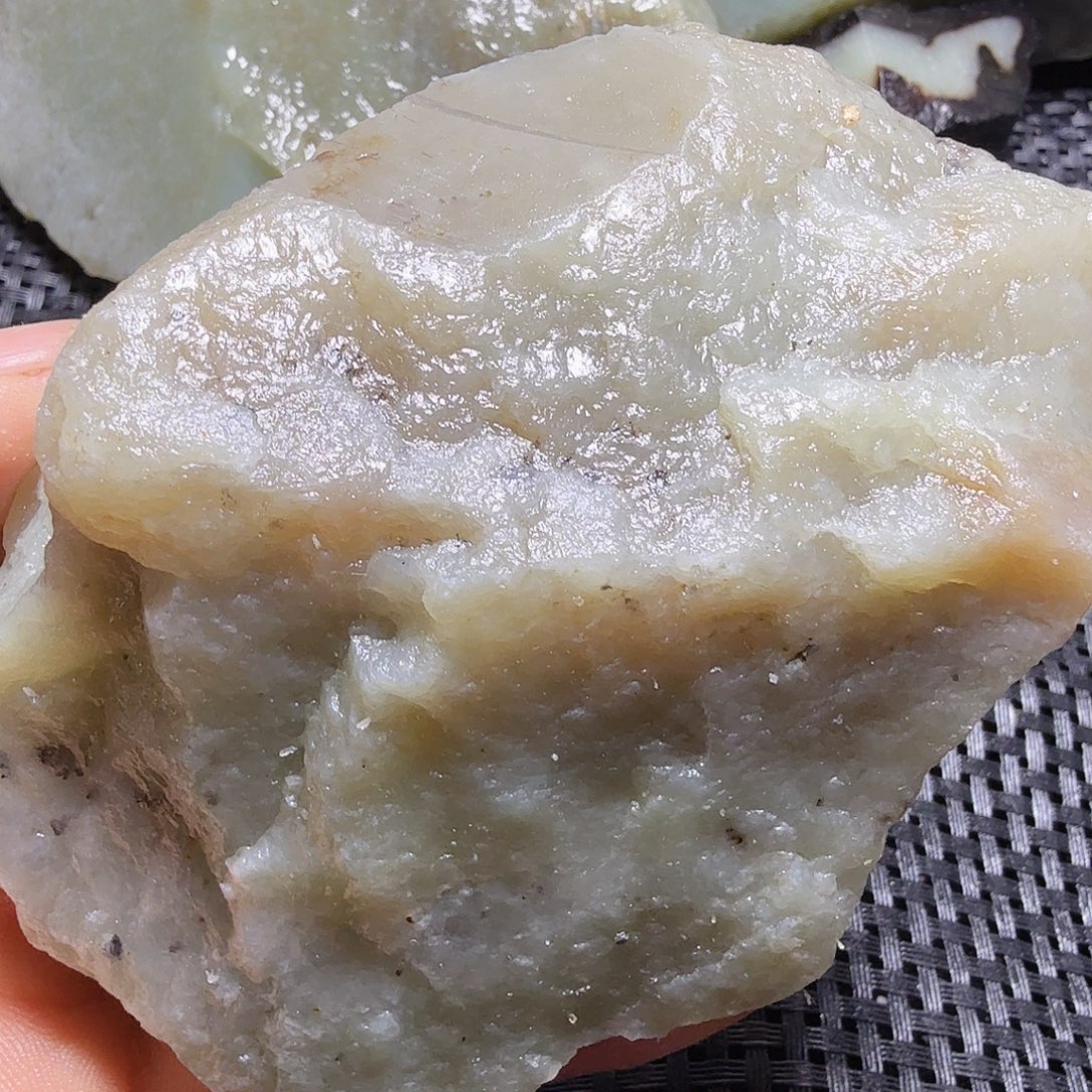 和田玉（糖玉）未镶嵌珠宝半成品