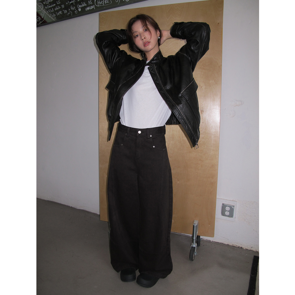 SIXI四喜家 街角旧廊 弧形拼接弯刀牛仔裤女秋冬复古水洗直筒长裤