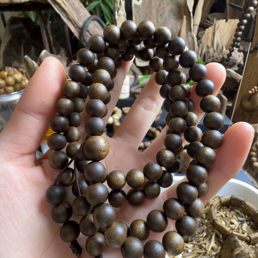 沉香碎屑沉香海南沉香莺歌绿0.8大33克➕沉香碎屑多样性