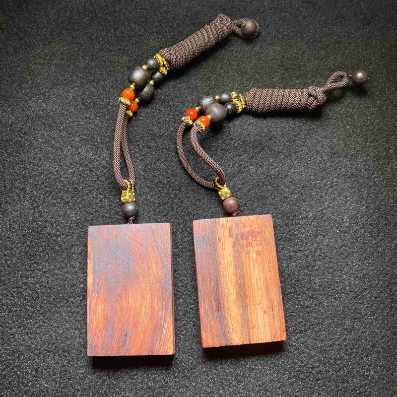 【小魏总返场福利】s925降真香吊坠（59*39*10mm）【多样性发一】