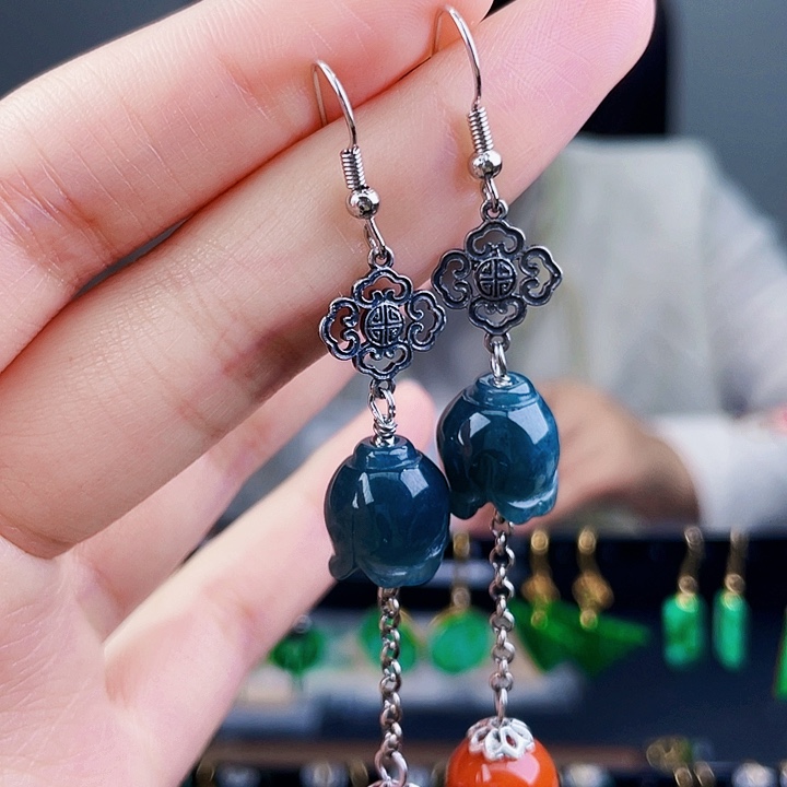 翡翠耳饰未镶嵌饰品