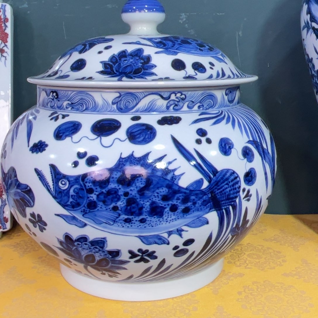仿元鱼藻纹饰大罐